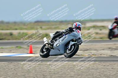 media/Apr-18-2025-TrackDaz (Fri) [[45f5874c44]]/B Group/Session 2 (Turn 7)/
